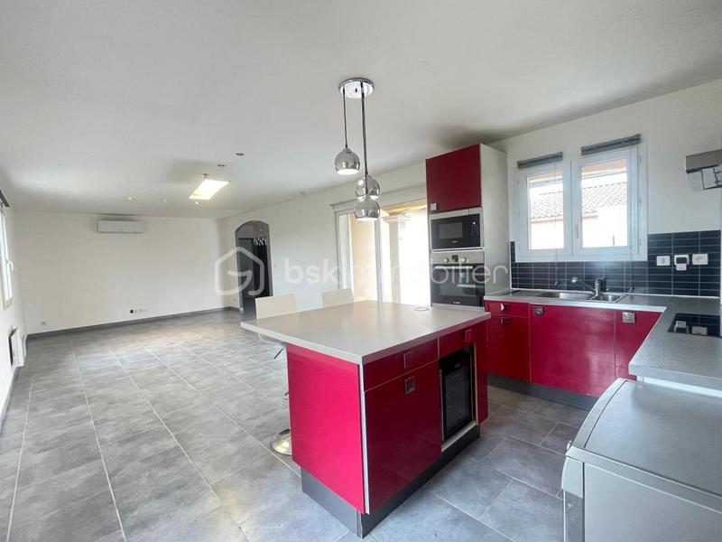 Maison traditionnelle - 83 m² - 4 pièces