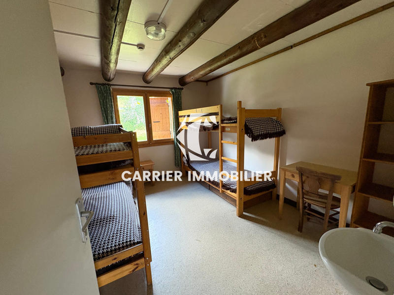 Châlet - 328 m² - 16 pièces