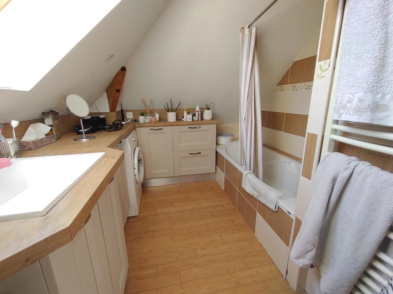 Appartement - 93 m² - 3 pièces