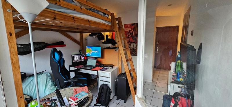 Studio - 15 m² - 1 pièce