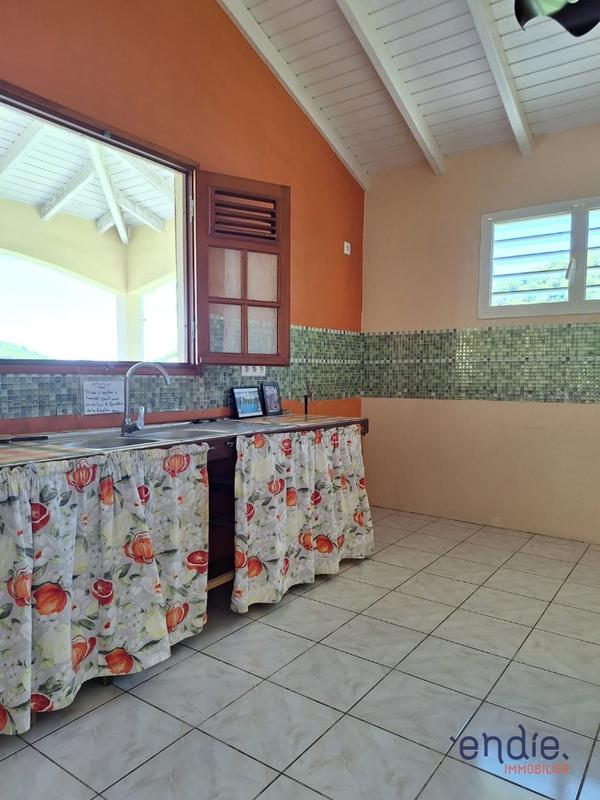 Maison - 70 m² - 4 pièces