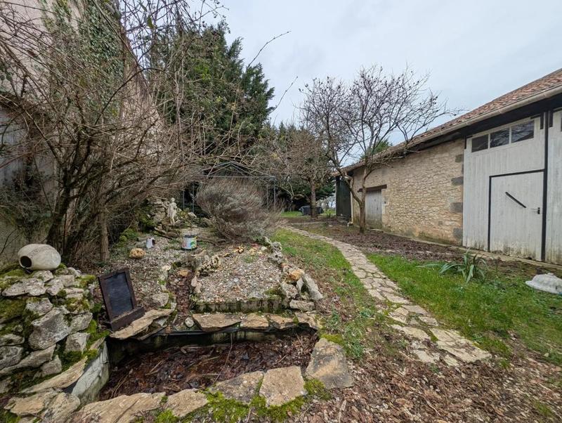 Maison en pierre - 265 m² - 7 pièces