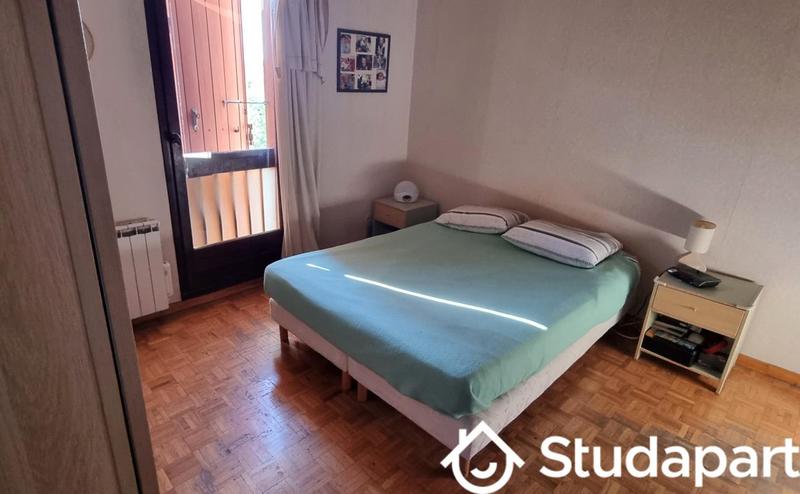 Chambre - 10 m² - 1 pièce