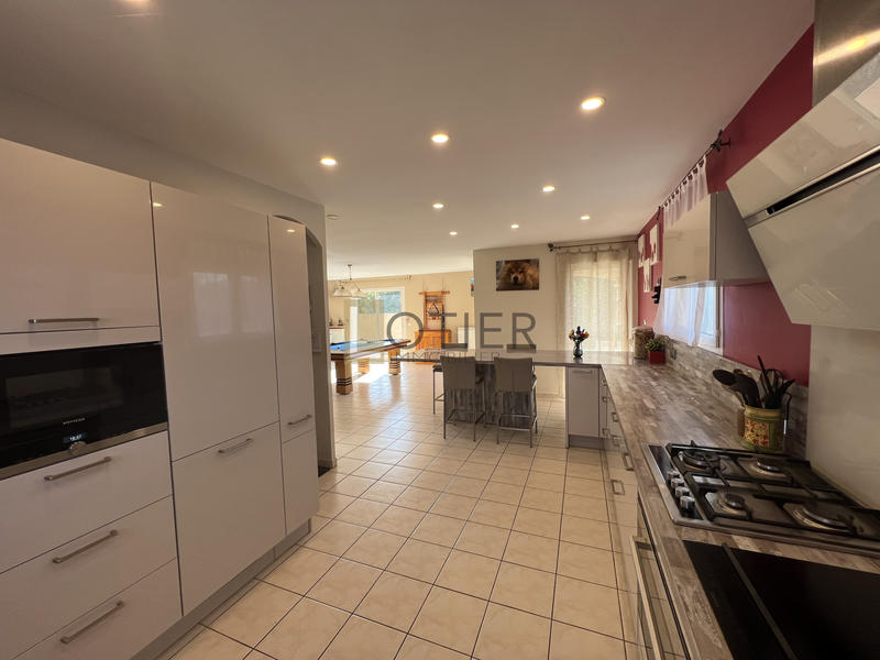 Villa - 165 m² - 4 pièces