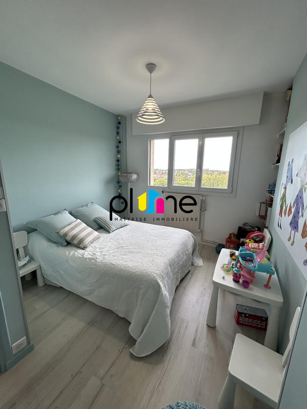 Appartement - 200 m² - 4 pièces