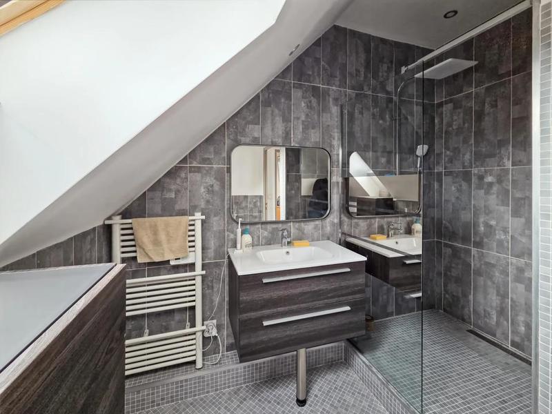 Maison - 92 m² - 4 pièces