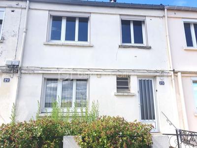 Maison - 95 m² - 5 pièces