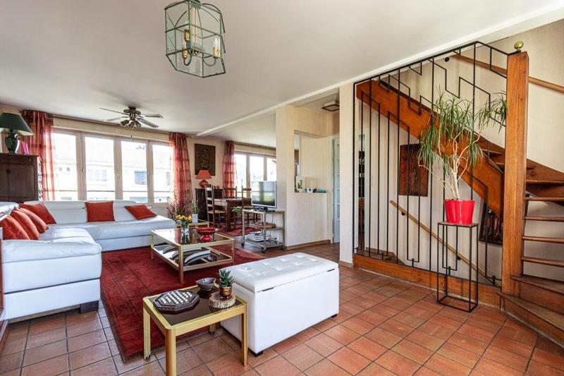 Maison - 169 m² - 8 pièces