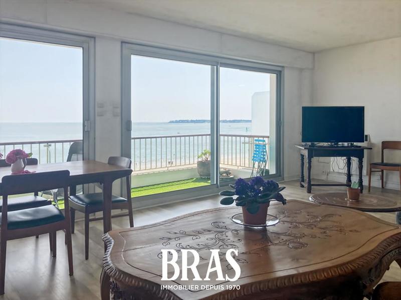 Appartement - 90 m² - 4 pièces