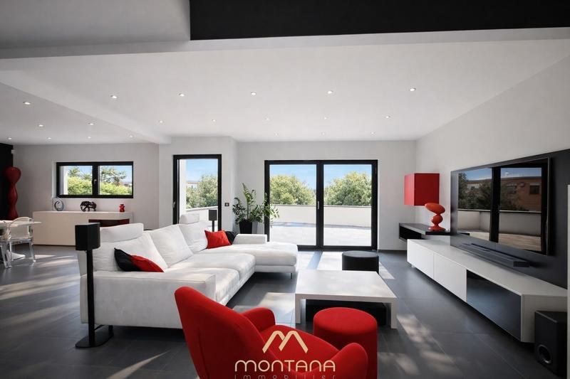 Villa - 285 m² - 8 pièces