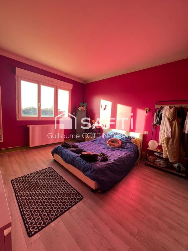 Maison - 242 m² - 6 pièces