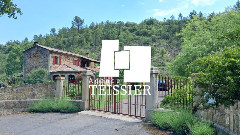 Mas - 221 m² - 11 pièces