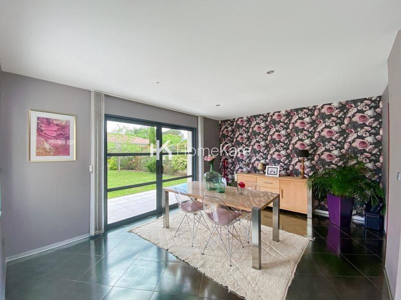 Maison - 180 m² - 7 pièces