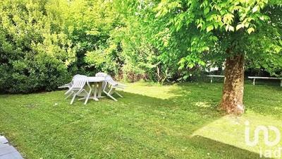 Maison - 200 m² - 8 pièces