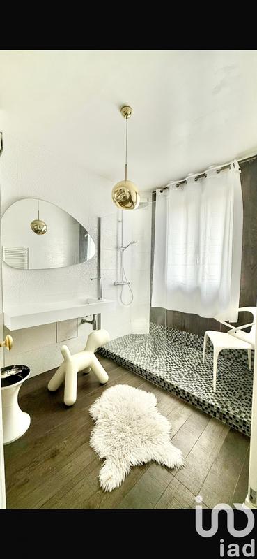 Appartement - 90 m² - 3 pièces