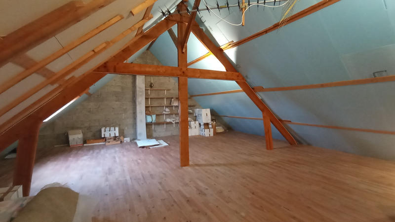 Maison - 121 m² - 6 pièces