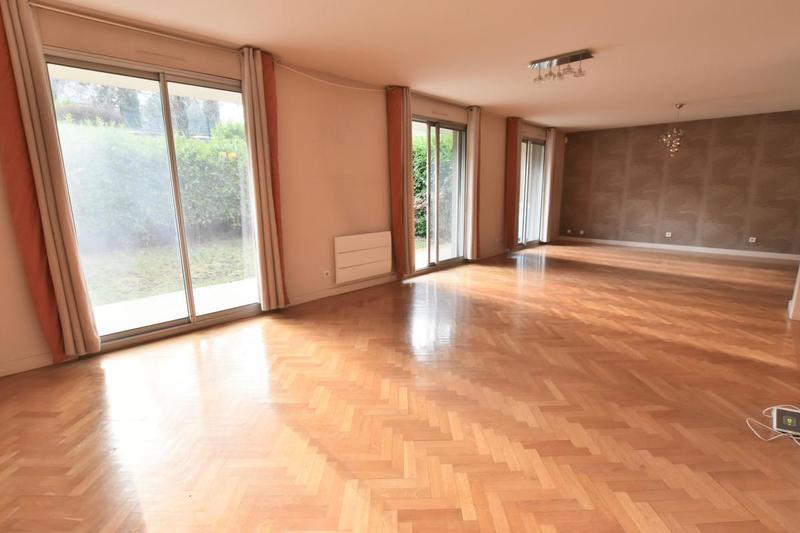 Appartement - 159 m² - 5 pièces