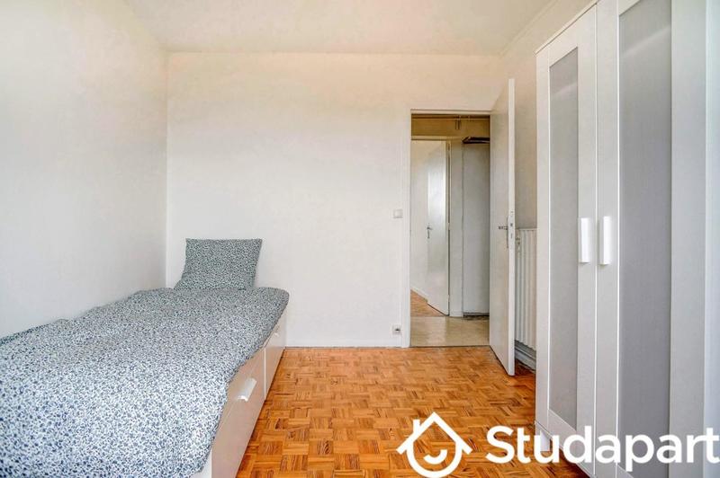 Chambre - 10 m² - 1 pièce