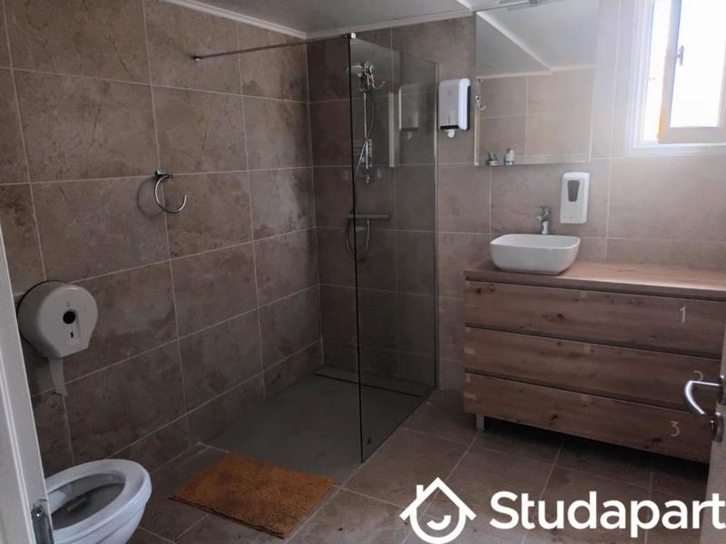 Chambre - 16 m² - 1 pièce