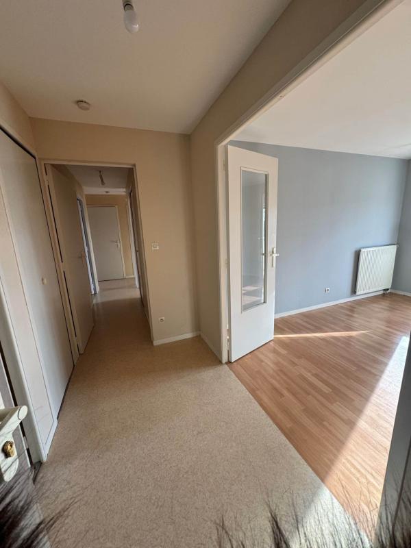 Appartement - 95 m² - 5 pièces