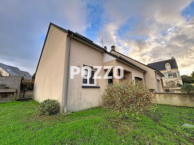 Maison - 85 m² - 5 pièces