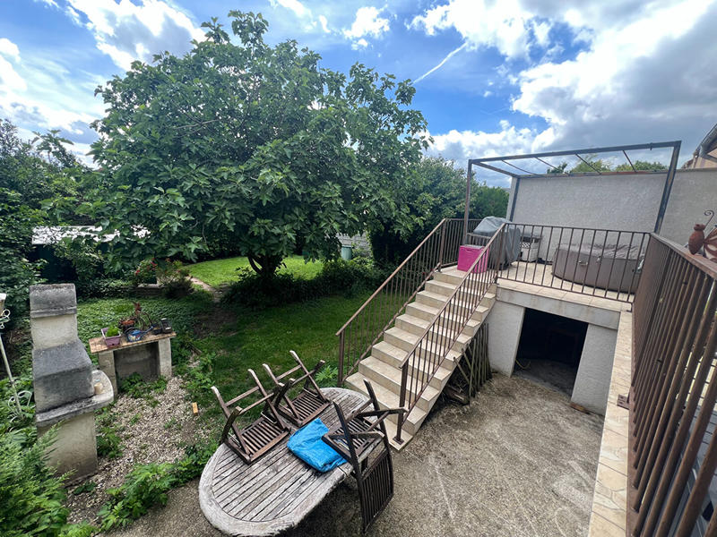 Maison - 140 m² - 8 pièces