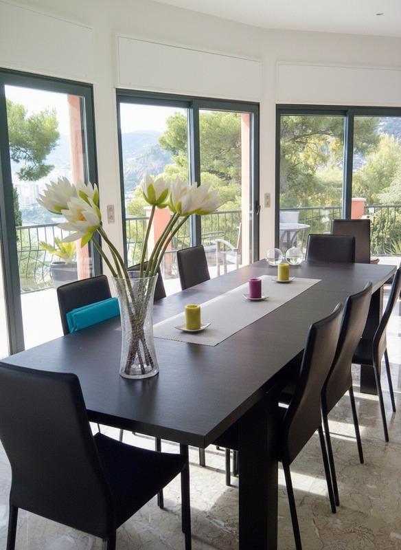 Maison - 300 m² - 5 pièces