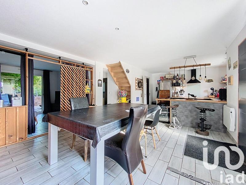 Maison - 211 m² - 11 pièces