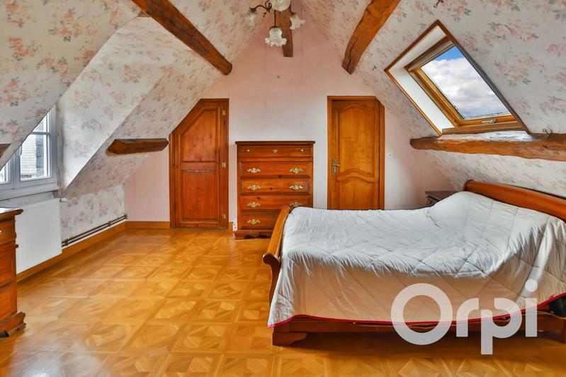 Maison - 182 m² - 7 pièces