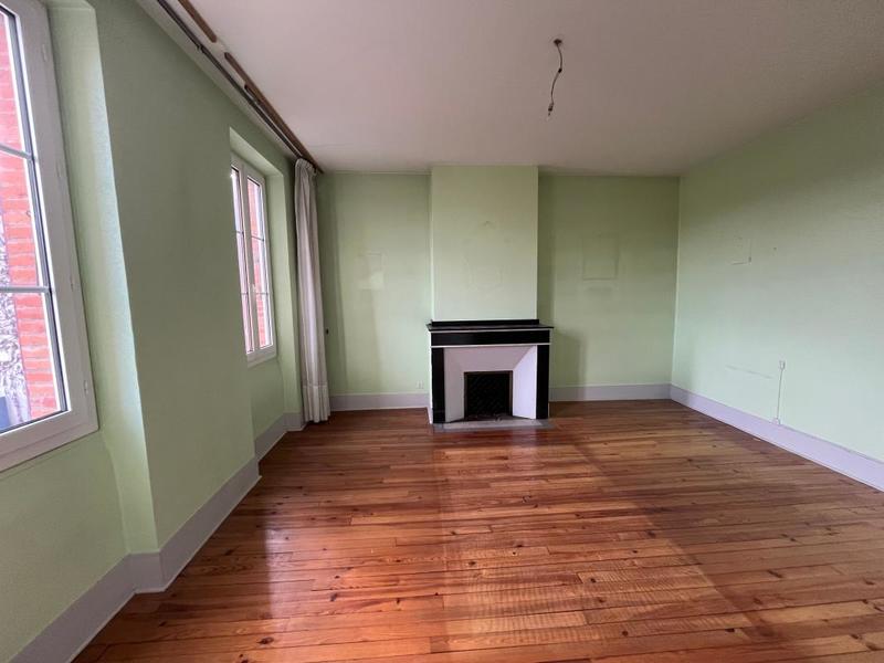 Maison - 220 m² - 7 pièces