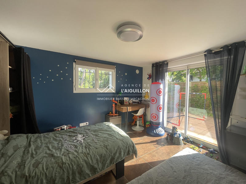 Maison - 200 m² - 7 pièces