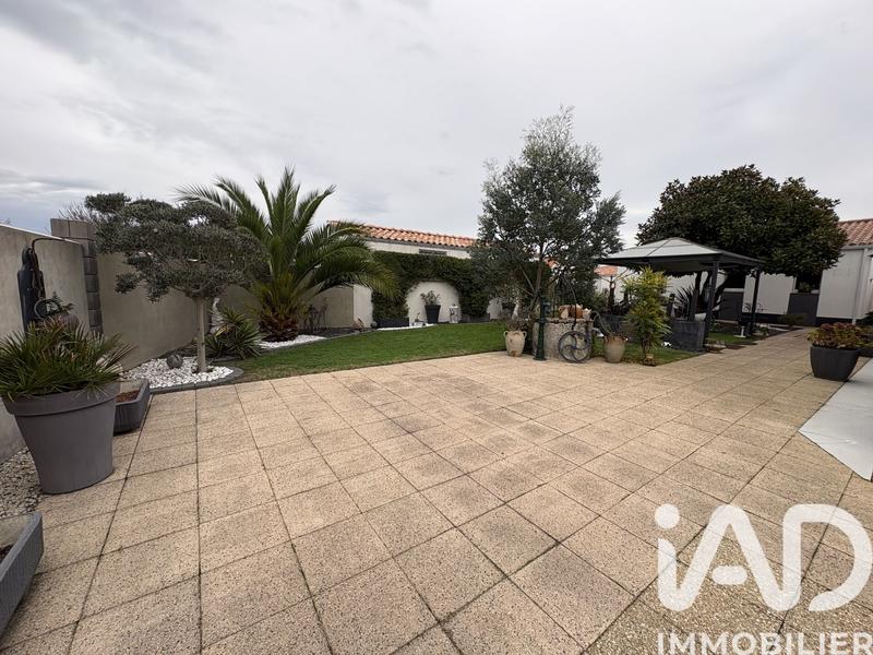 Maison - 177 m² - 8 pièces