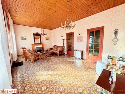 Maison - 132 m² - 8 pièces