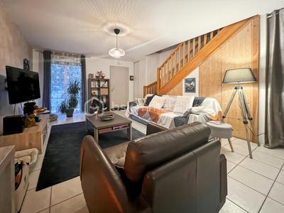 Pavillon - 80 m² - 4 pièces