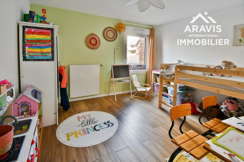 Appartement - 82 m² - 4 pièces