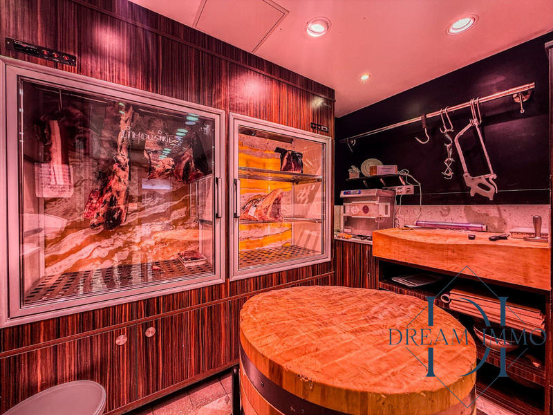 Fonds de commerce - 121 m²