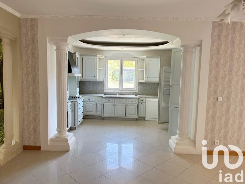 Maison - 224 m² - 10 pièces