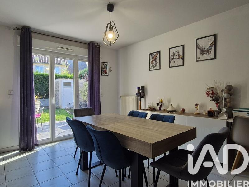 Maison - 88 m² - 4 pièces