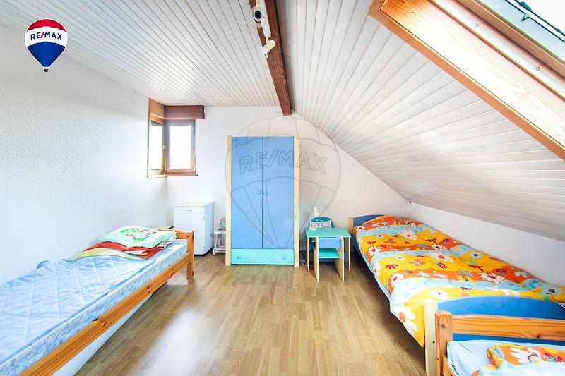 Maison - 170 m² - 7 pièces