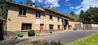 Maison - 205 m² - 10 pièces