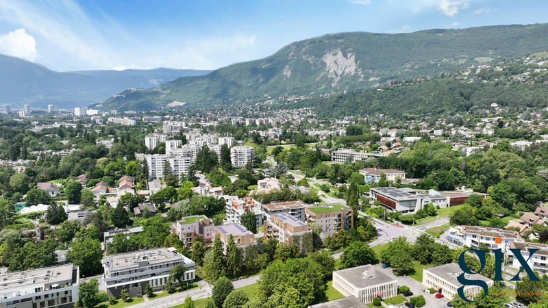 Appartement - 86 m² - 4 pièces