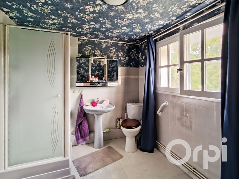 Maison - 137 m² - 6 pièces