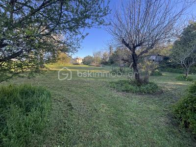 Terrain industriel - 1 849 m²