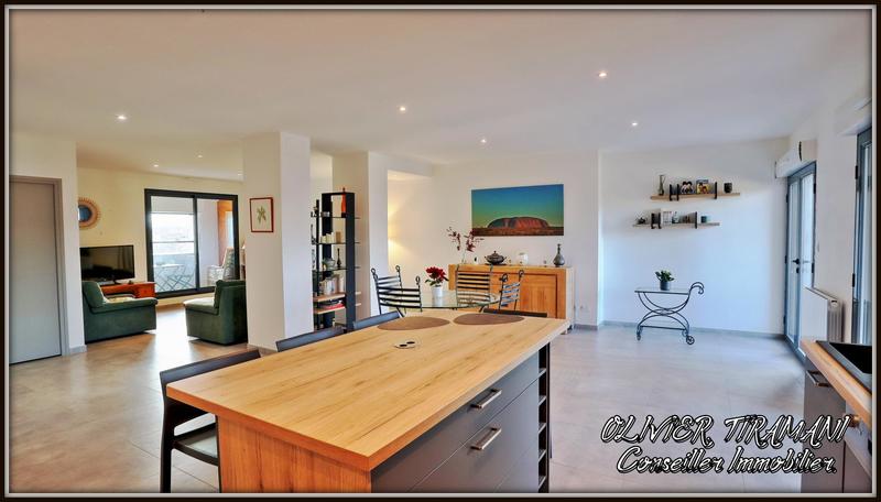 Appartement - 109 m² - 4 pièces