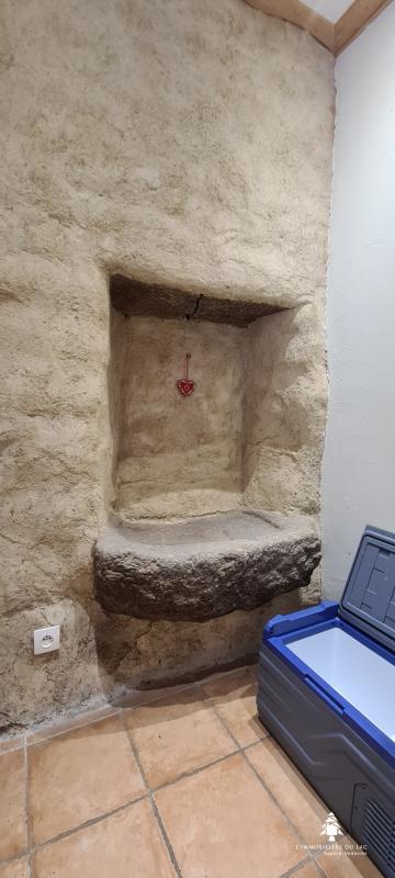 Maison en pierre - 221 m² - 9 pièces