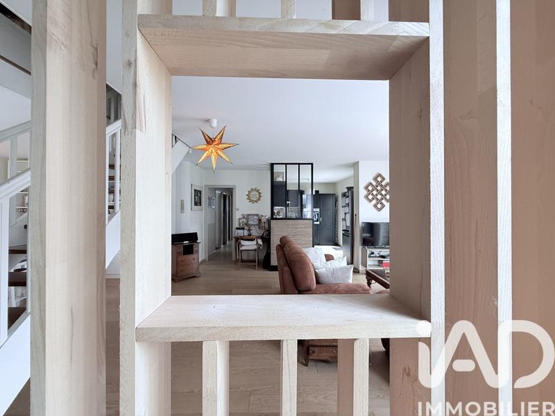 Maison - 162 m² - 9 pièces