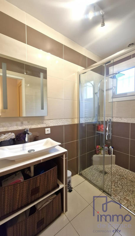 Maison - 164 m² - 7 pièces