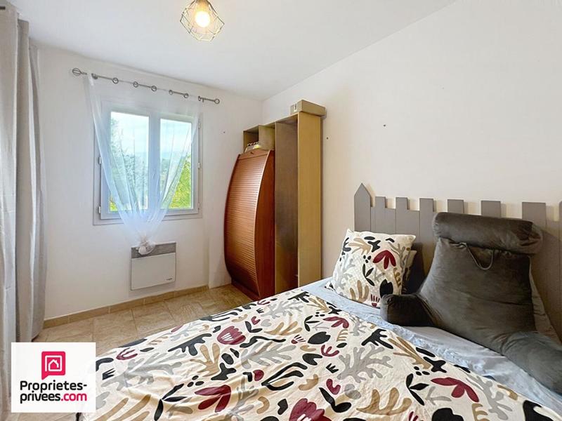 Villa - 100 m² - 5 pièces