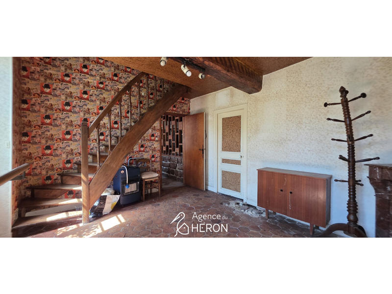 Maison - 201 m² - 7 pièces