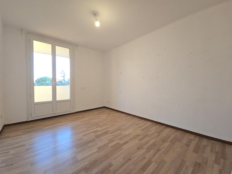 Appartement - 98 m² - 5 pièces